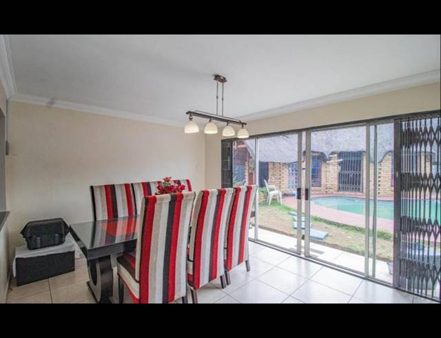 4 BEDROOM HOUSE FOR SALE IN GENL ALBERTS PARK